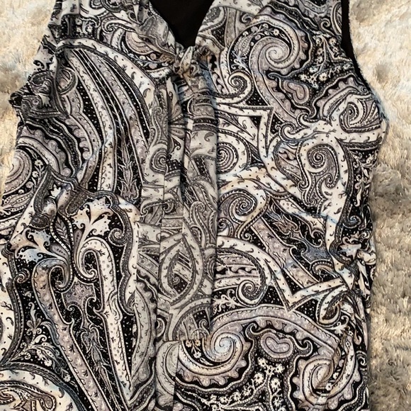 White House Black Market Paisley Top - Large - Picture 4 of 8